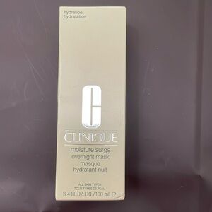 Clinique Moisture Surge Overnight Mask